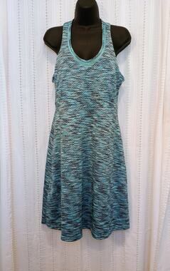 MPG Mondetta Performance Gear Athletic Dress Medium Teal Blue Chevron EUC